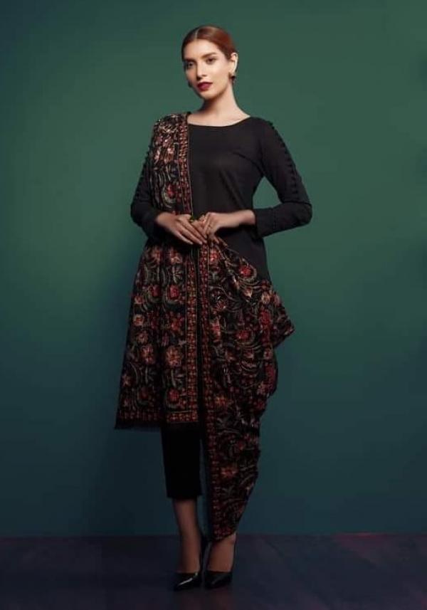 Saeeda Imtiaz in black dress