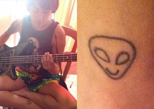 anissa rodriguez alien ankle tattoo
